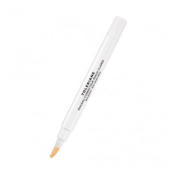 La Roche Posay Concealer pen brush for fair skin Toleriane Correttore penna 01