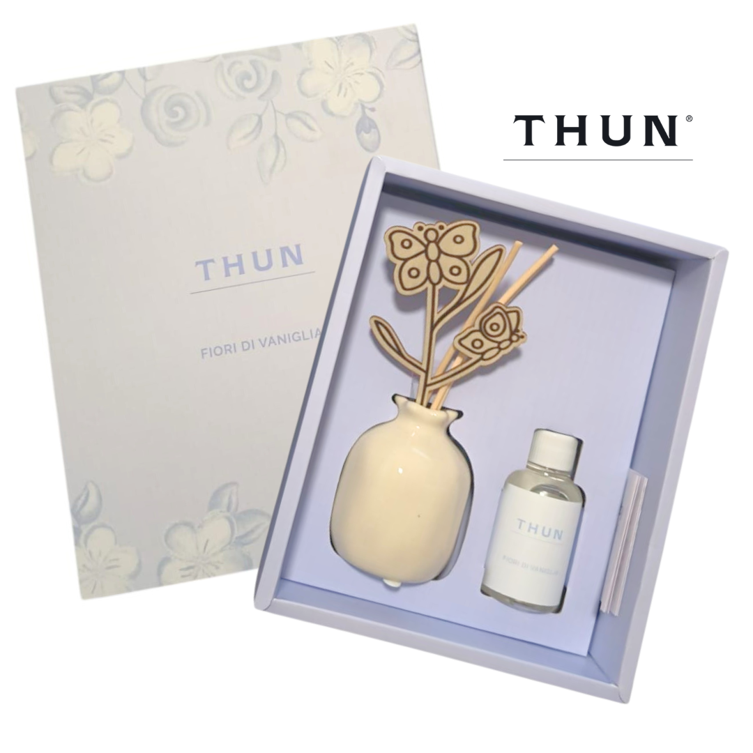Thun Diffusore essenze con bastoncini in porcellana + ricarica 50ml Fiori di Vaniglia